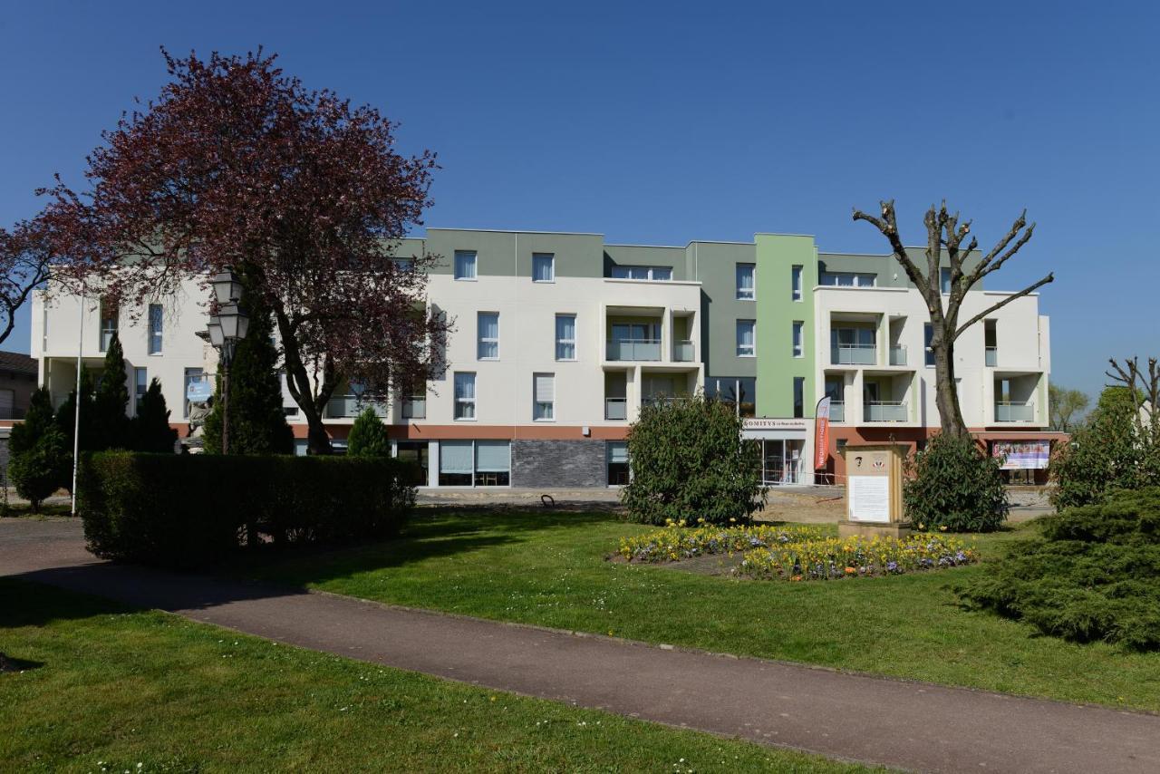 Domitys La Rose Du Beffroi Aparthotel Maizieres-les-Metz Bagian luar foto